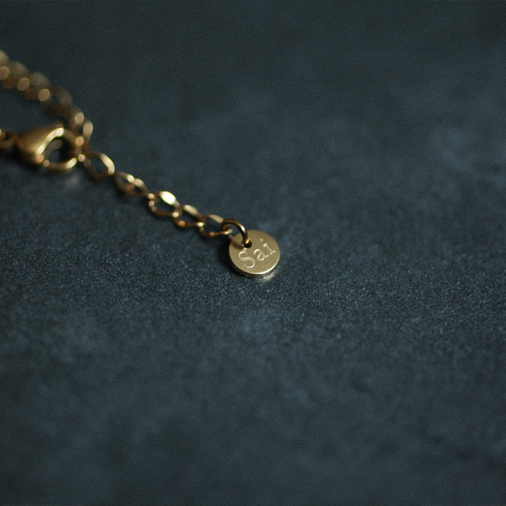 Linear skin necklace 185 Gold