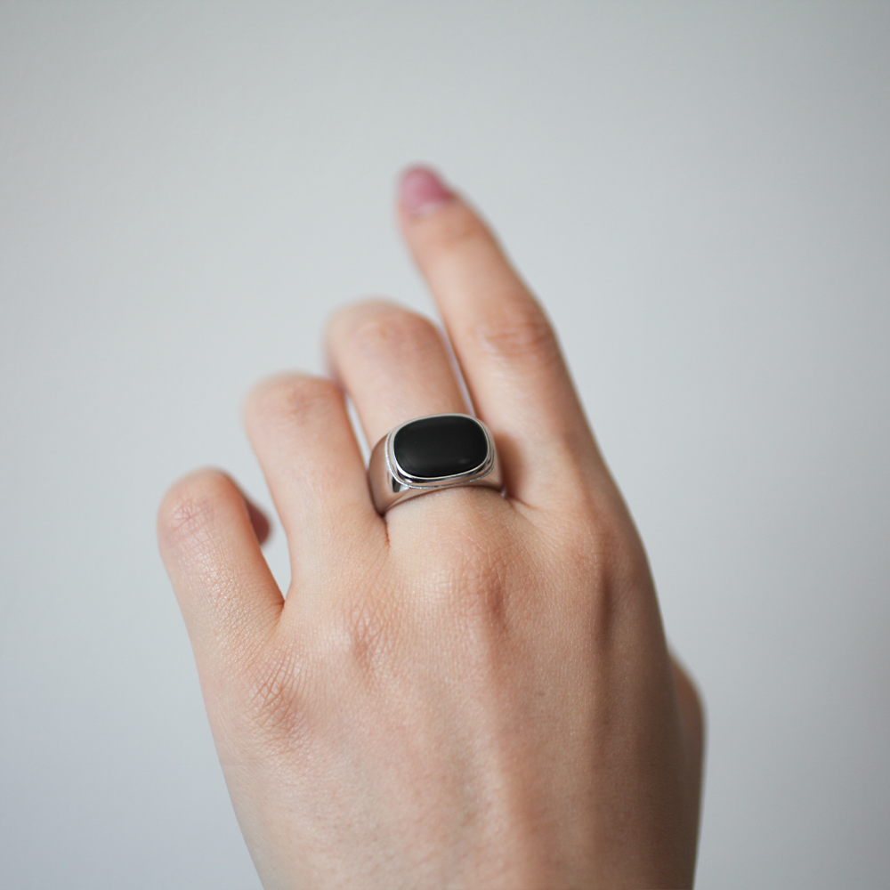 Black rectangle ring 153 Silver