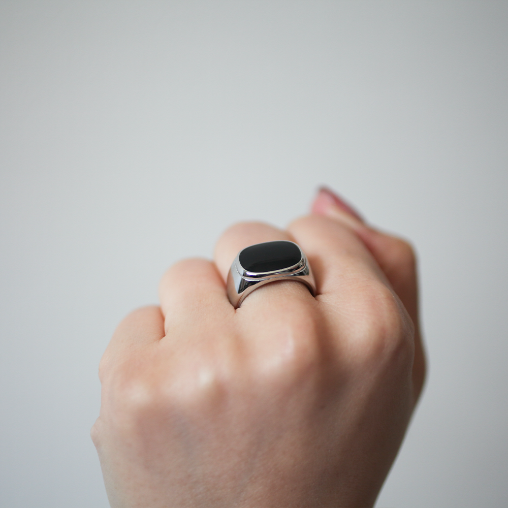 Black rectangle ring 153 Silver