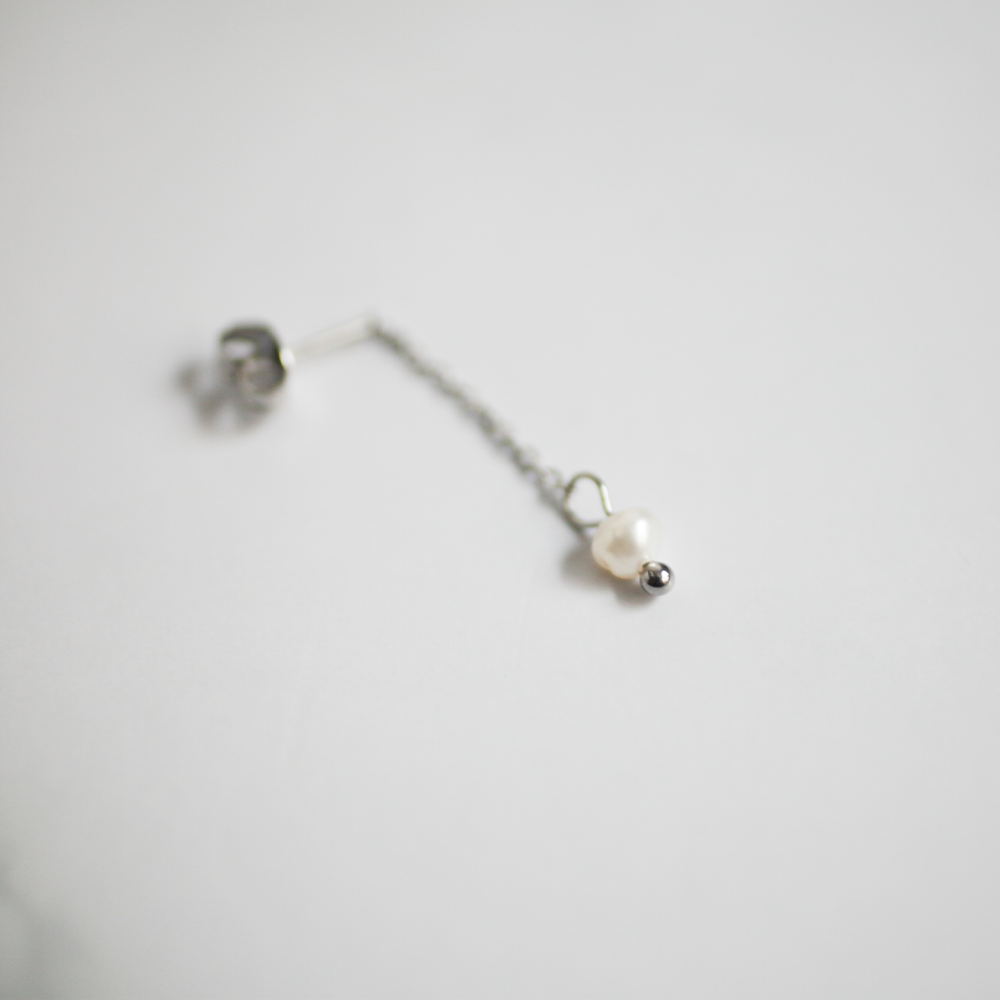 Drop pearl pierce 151 Silver