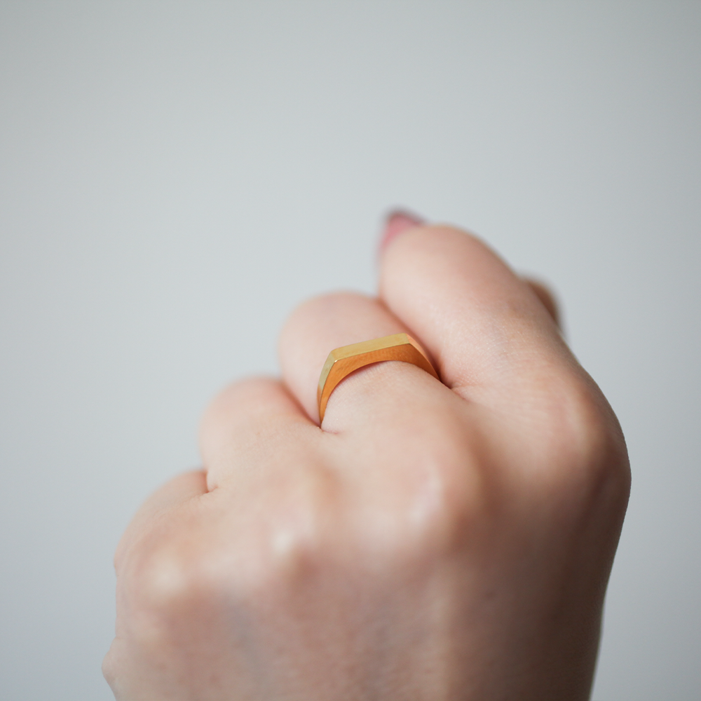 Edge line ring 061 Gold