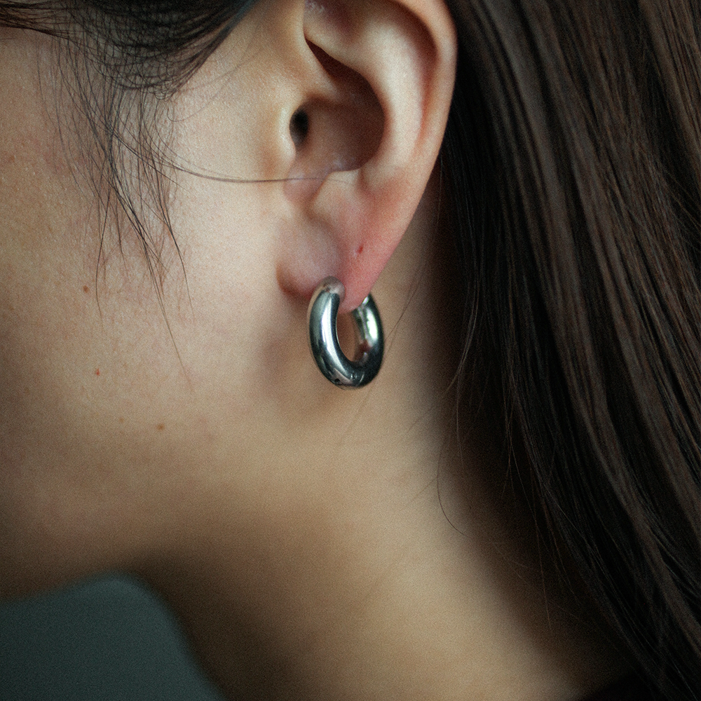 Bold pearl pierce 257 Silver
