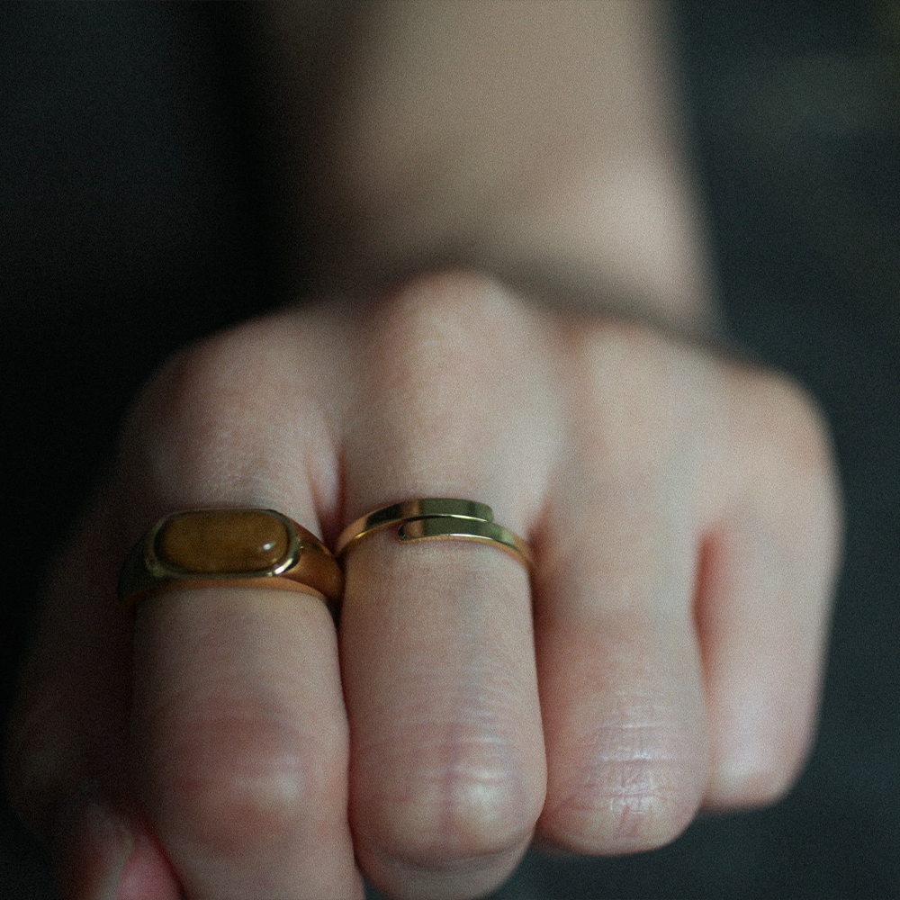 Offset bar ring 140 Gold