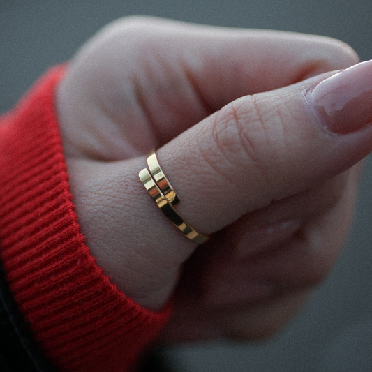 Offset bar ring 140 Gold