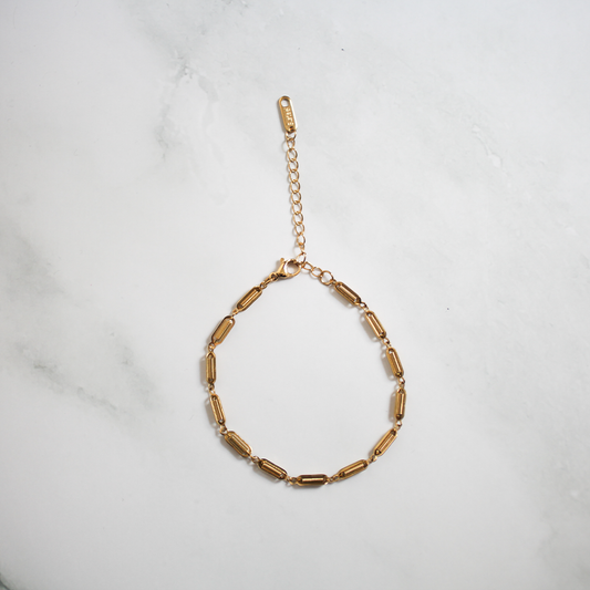 Frame motif bracelet 111 Gold