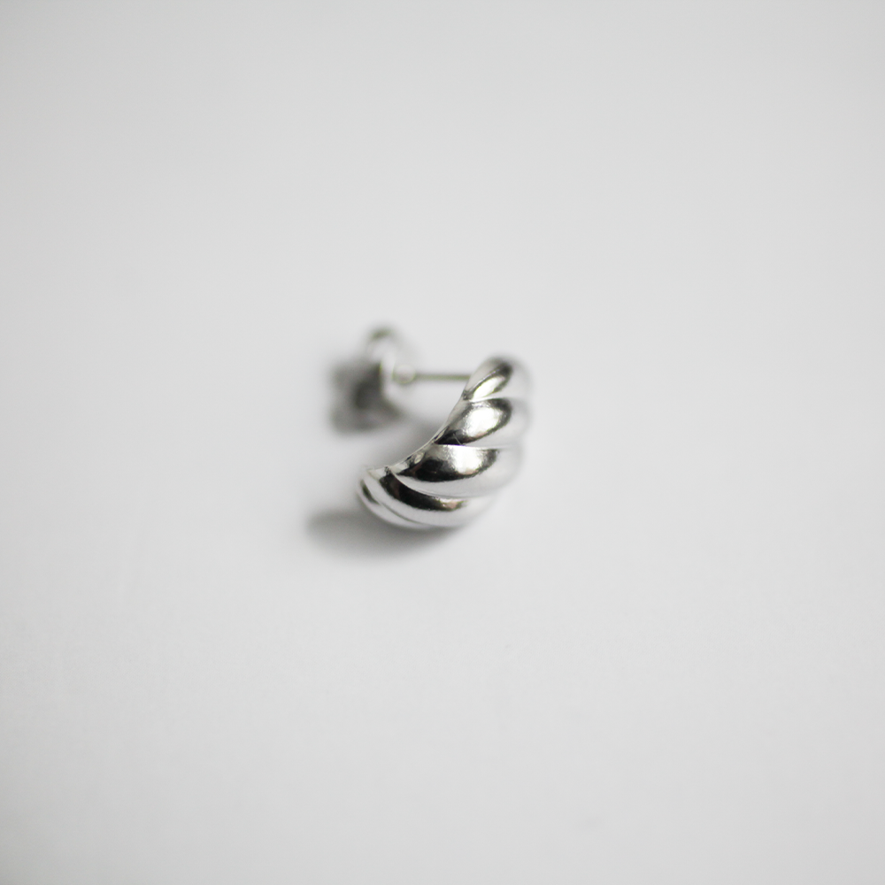Twist dome pierce 126 Silver
