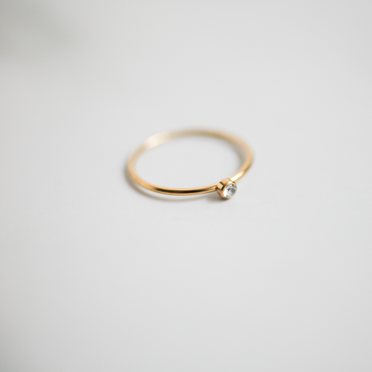 Solitaire stone ring 130 Gold