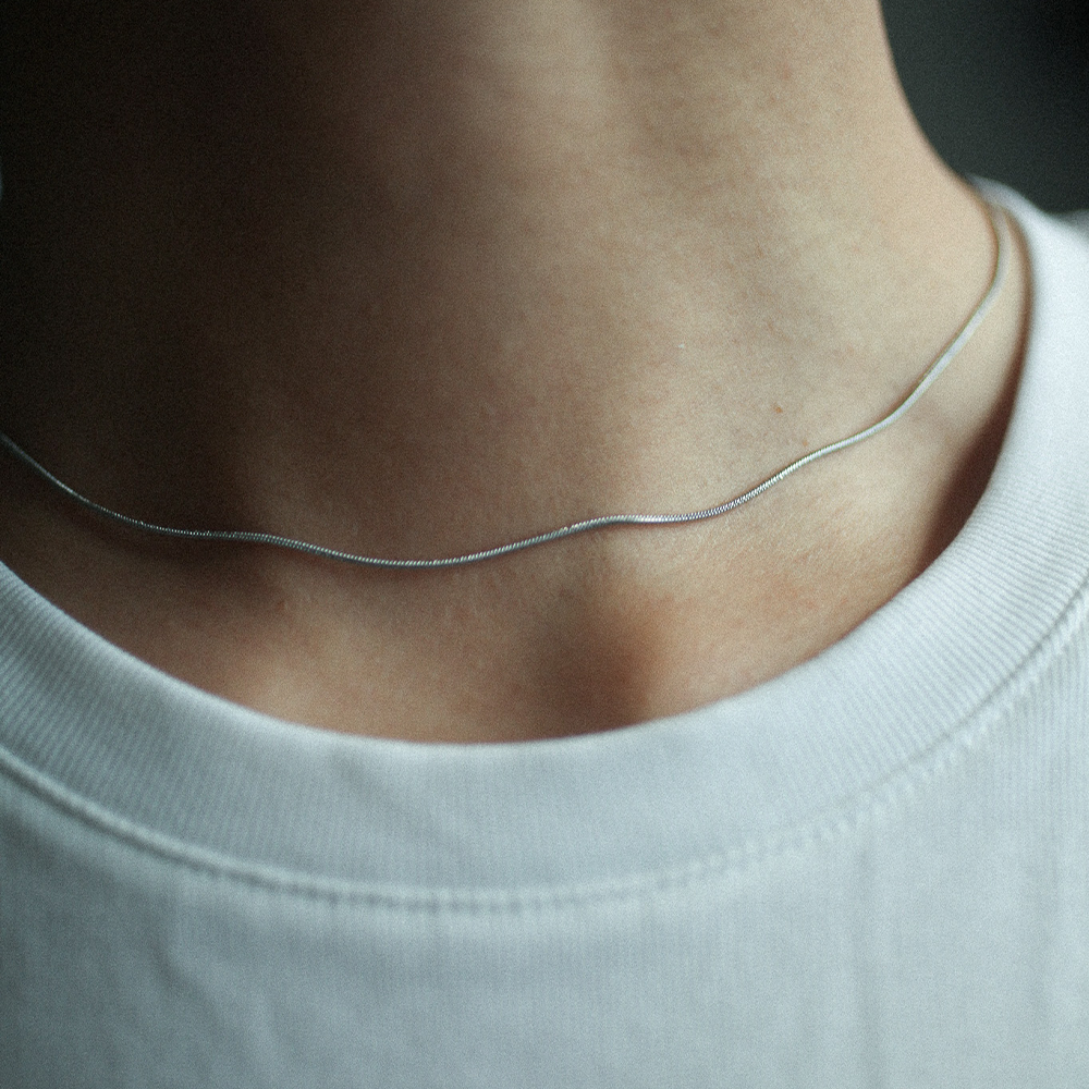 Silky trace necklace 137 Silver