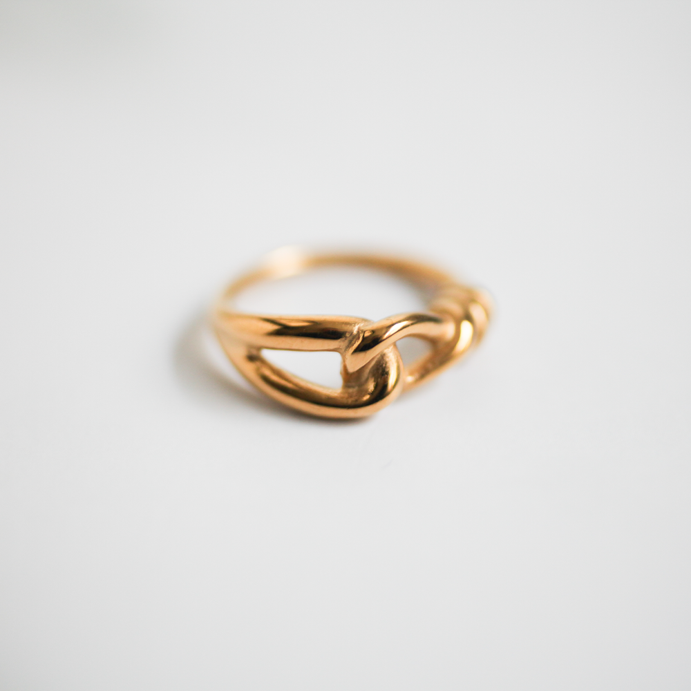 Knot ring 106 Gold
