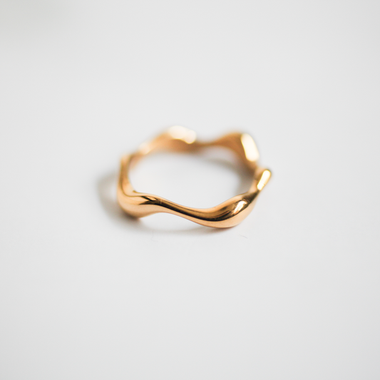 Wavy ring 017 Gold