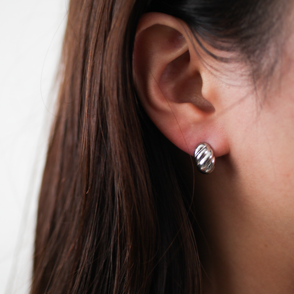 Twist dome pierce 126 Silver