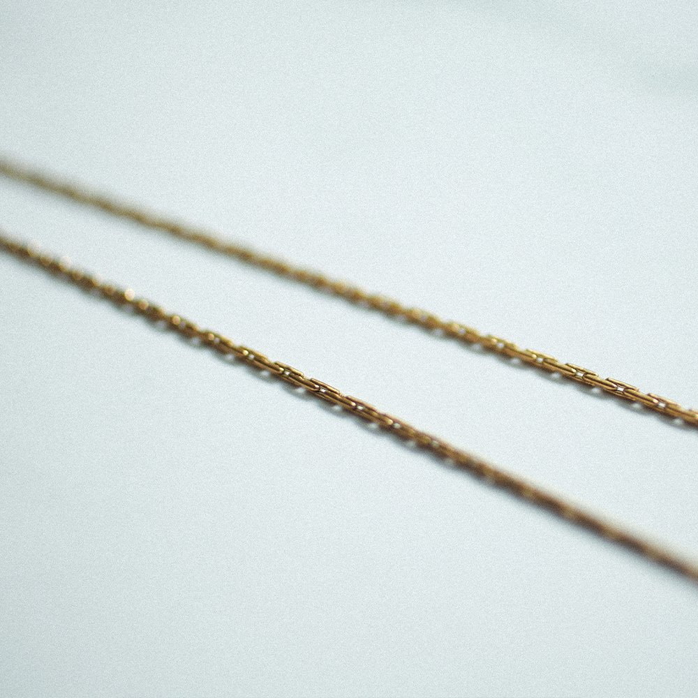 Linear skin necklace 185 Gold