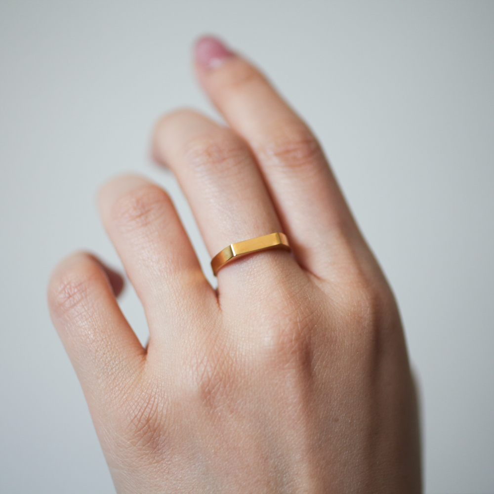 Edge line ring 061 Gold
