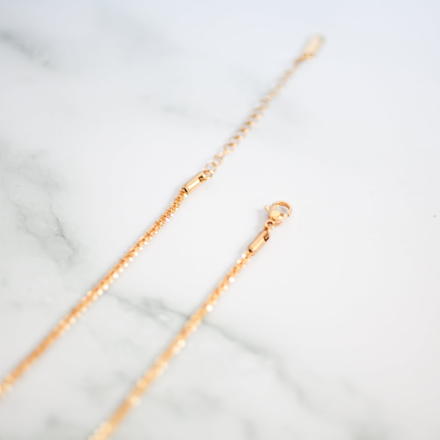 Twist texture necklace 115 Gold