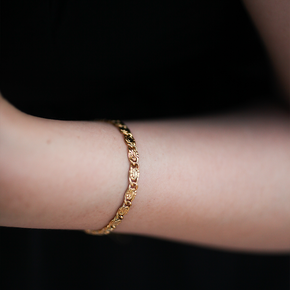 Engraved link bracelet 113 Gold