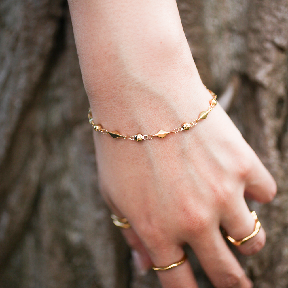 Rhombus bead bracelet 114 Gold